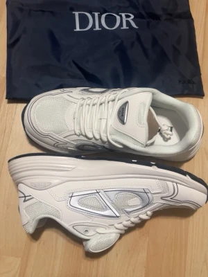 B30 - Helt nya kan inte lämna tillbaka darför säljer jag dem nu 