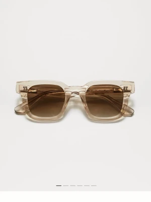 Chimi 04 ecru - Jättefint skick, används ej längre. Köptes för 1400kr på NK. 