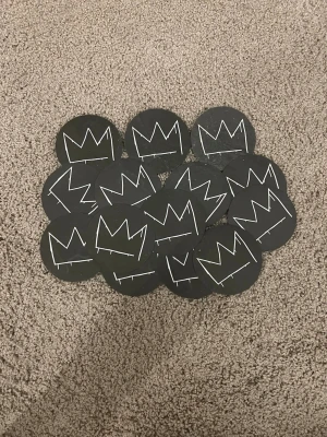 14 styckna Hov1 konfetti - Från den sista konserten i Stockholm