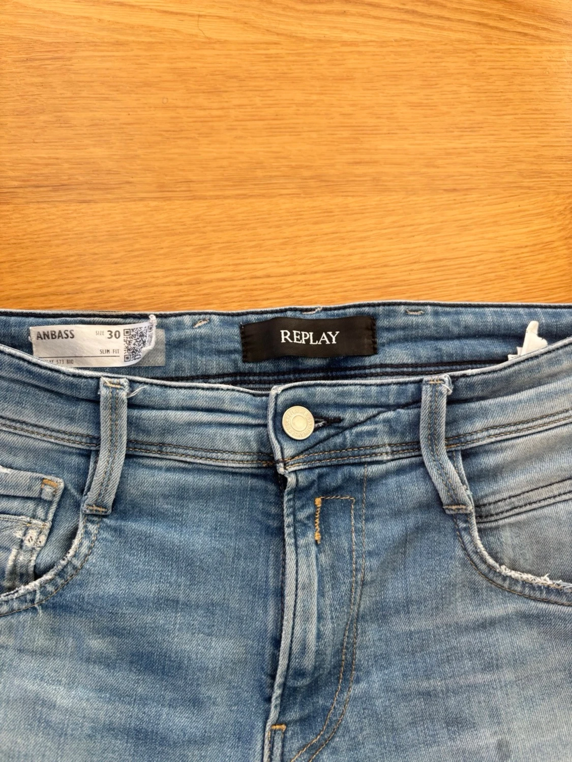 Ljusblå slim fit jeans från Replay - 3