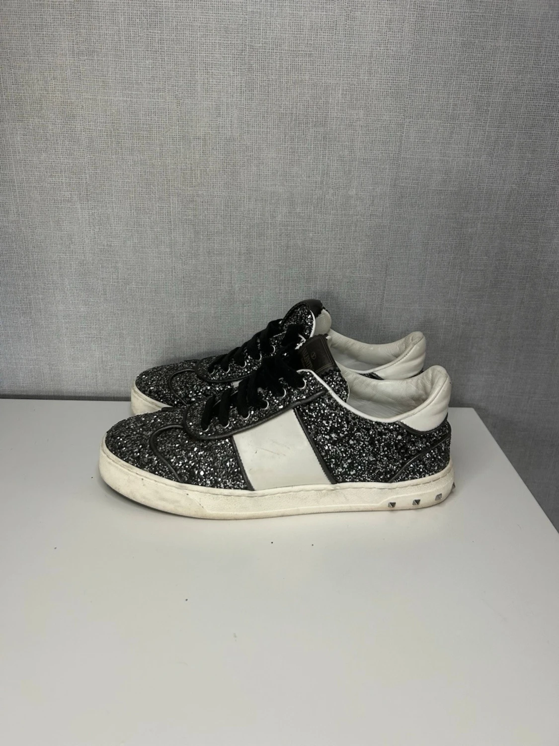 Svart glittriga Valentino Flycrews  - 1