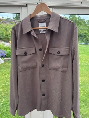 Lindbergh overshirt - Nyskick | aldrig använd | Nypris cirka 1299kr | schysst material | stilren | priset är inte hugget i sten