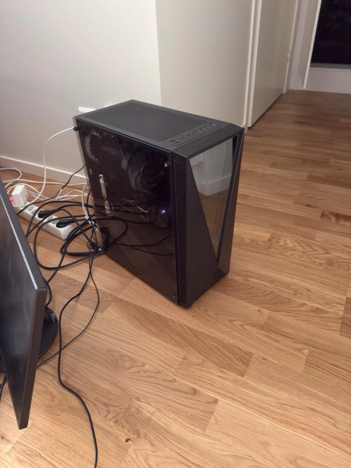 Gamingdator + setup - 3