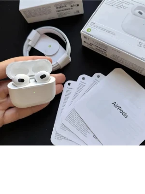 AirPods 5st - Du får 5st AirPods vilket är perfekt för dig som vill sälja vidare för massa pengar. Oöppnade. Kan säljas styck för 300