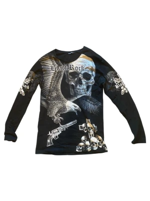 Cool tröja med rhinestones - Super cool tröja med häftiga detaljer❤️ det är bara att fråga ifall du har några frågor😊