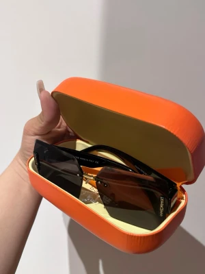 Summer sunglass - Gorgeous sunglass! in good condition❤️ no issue just be careful opening and closing 💕 item is korean made high quality the box comes with it❤️❤️