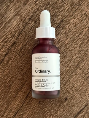 The Ordinary AHA 30% + BHA 2% toner - Mer än hälften kvar, passar ej min hud så tänkte försöka sälja istället för att slänga. 