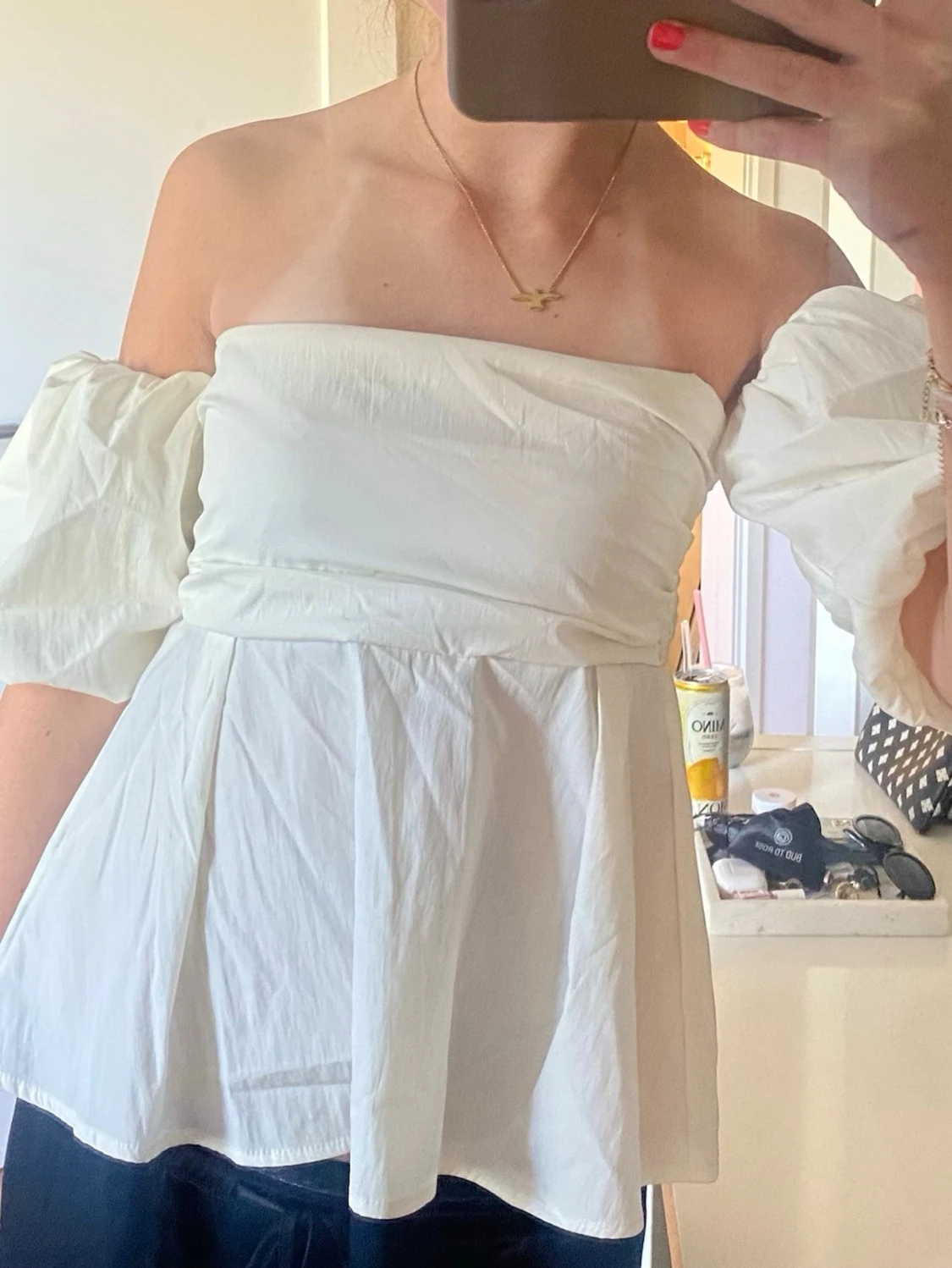 Vit offshoulder topp med puffärm - 1