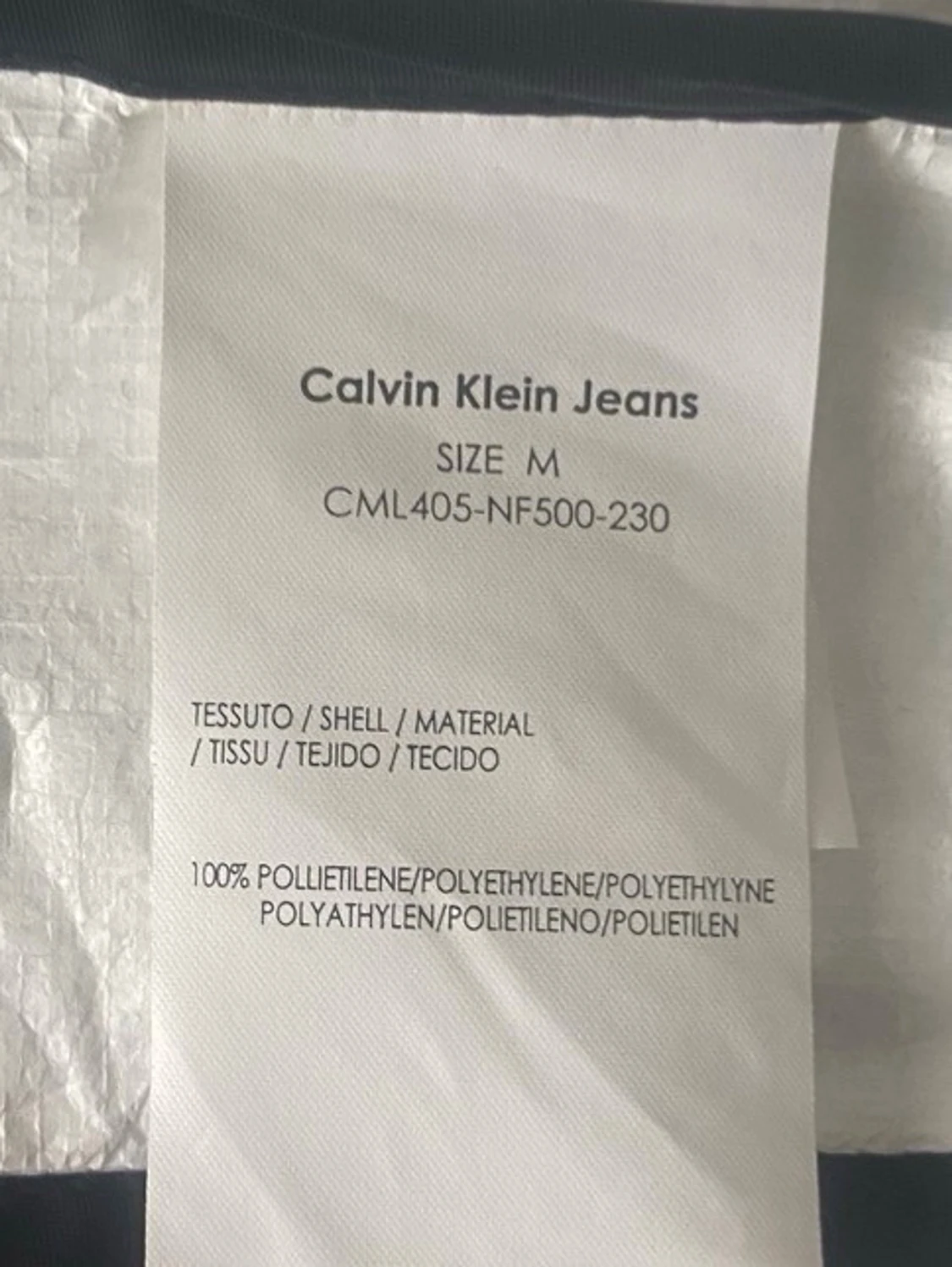 Beige vindjacka från Calvin klein  - 3
