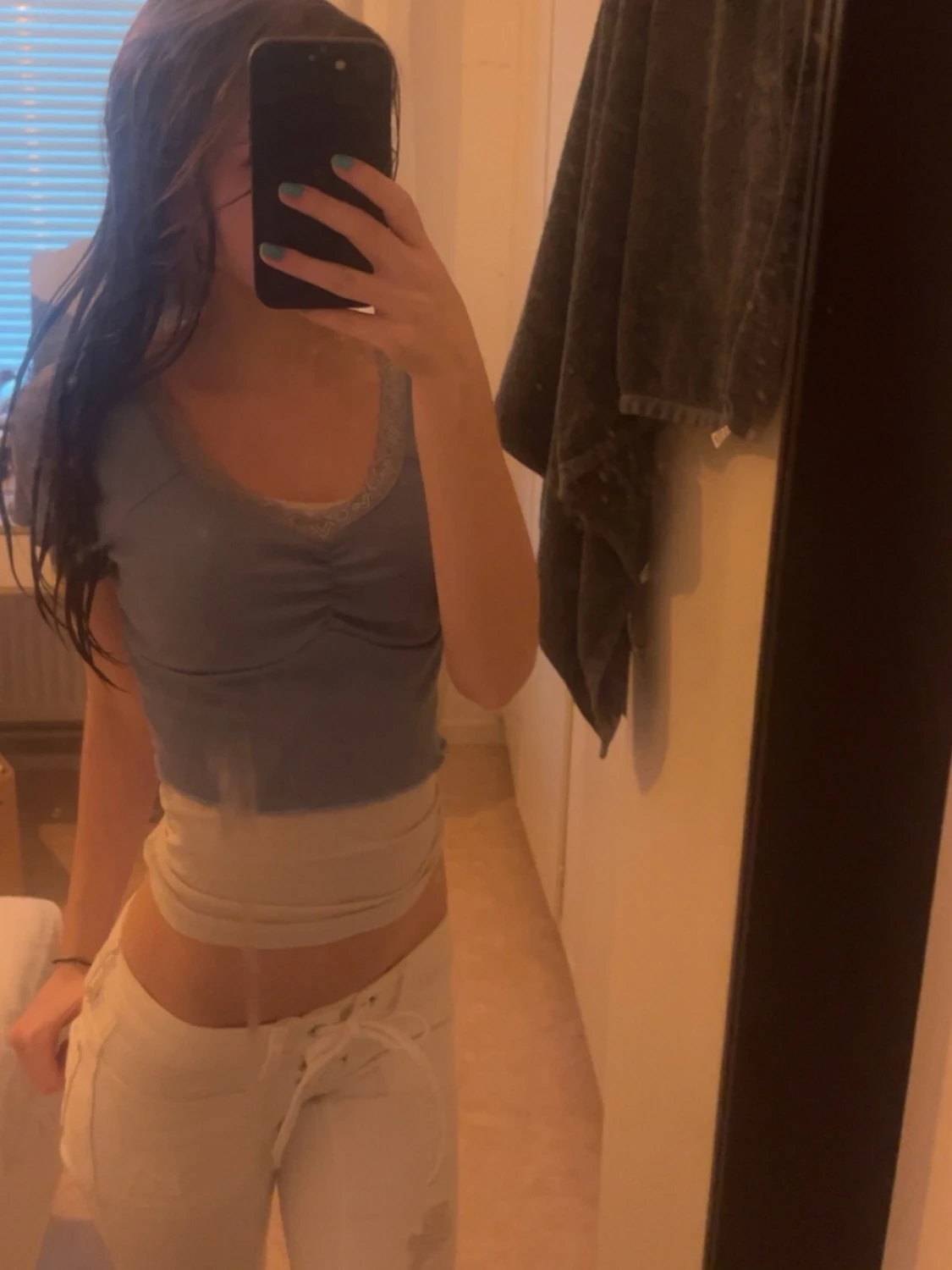 Blå croppad topp med spetskant - 3