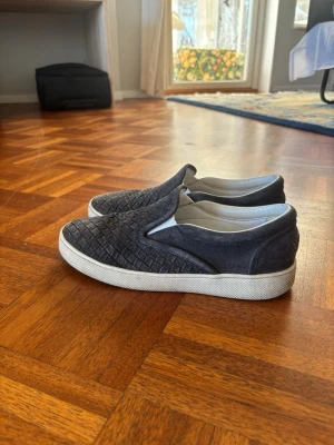 Bottega Veneta Slip-Ons - Skriv vid frågor!