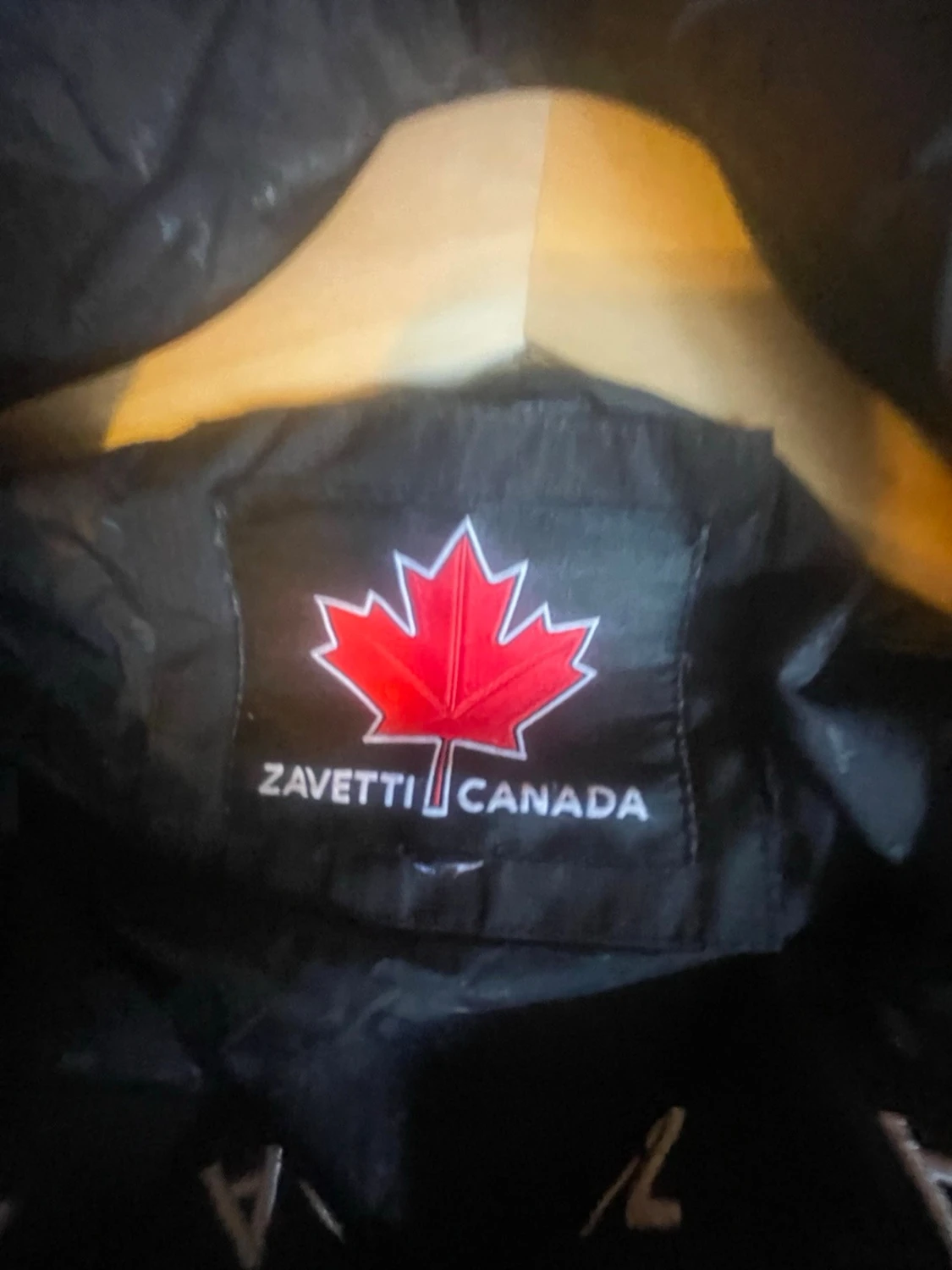 Svart vindjacka med reflexdetaljer - 4