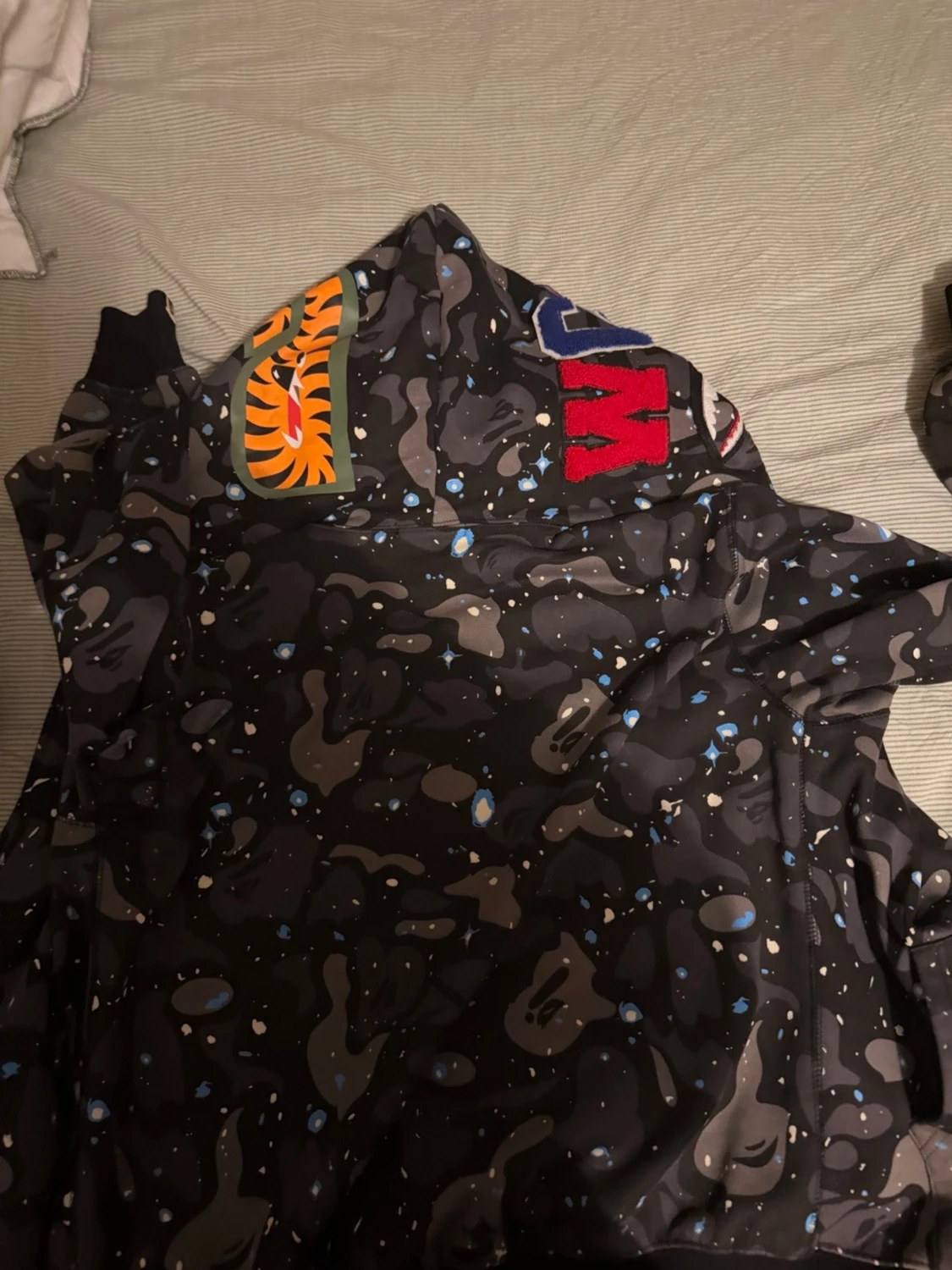 Bape hoodie - 2