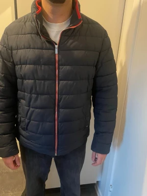 Carl william jacka  - Carl william jacka bra skick!