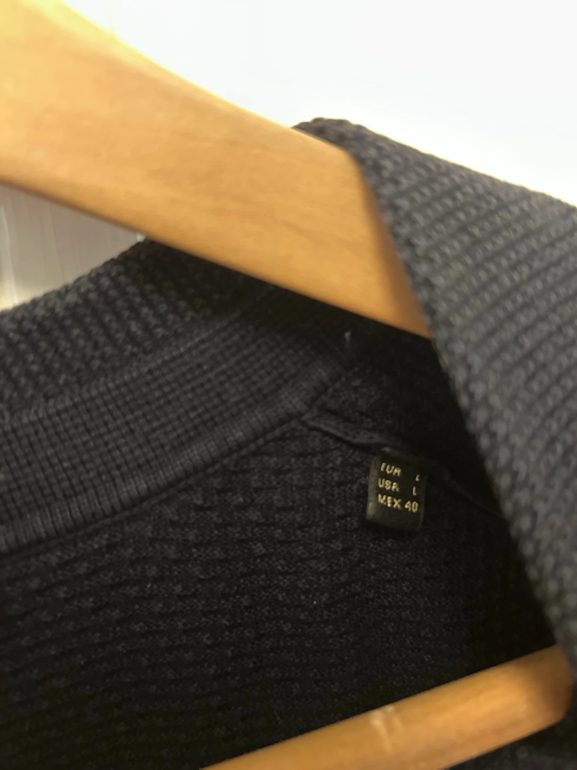 Mörkblå stickad piké  - 3