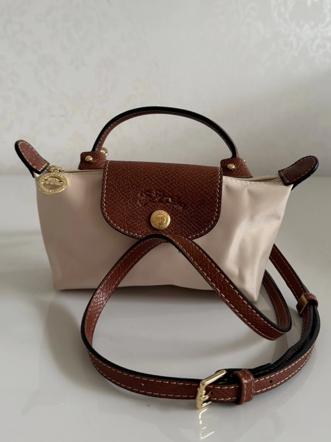 LONGCHAMP beige 