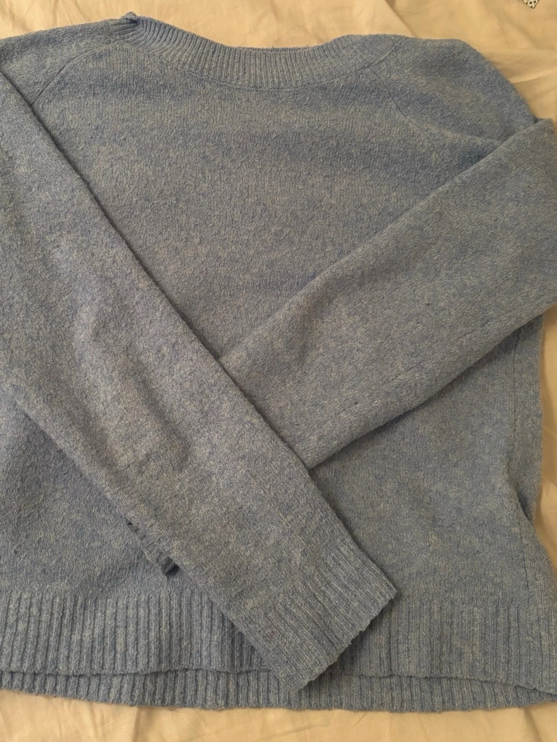 Ljusblå stickad tröja - 1