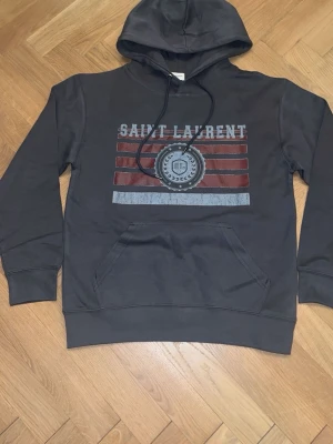 Ysl hoodie - Storlek S