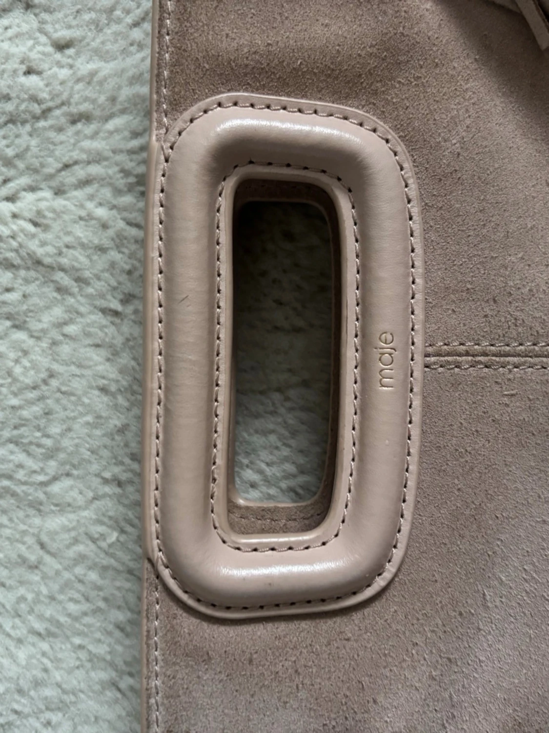 Beige kuvertväska med fransar - 2