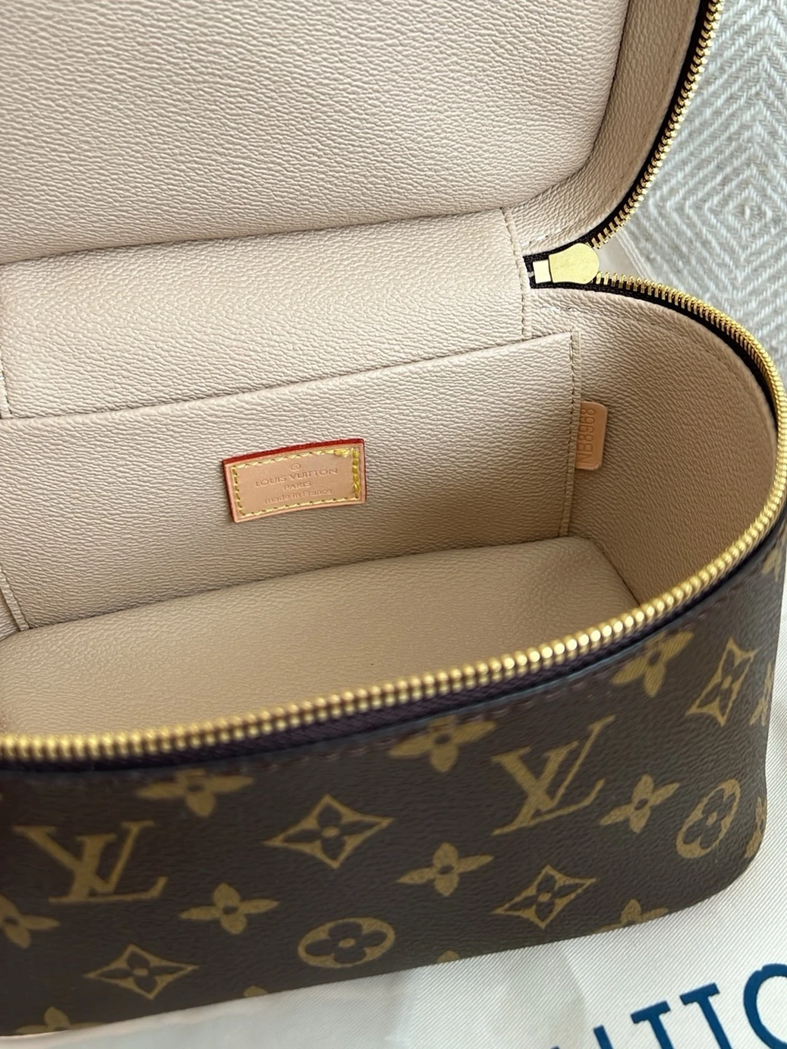 Louis Vuitton Monogram sminkväska  - 4