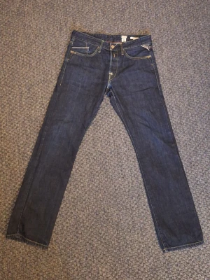 Replay Waitom W32 L32 - Replay Waitom jeans, mörkblå. 