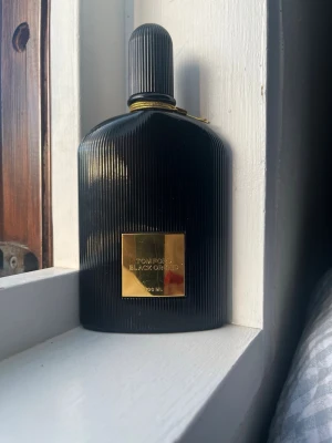 Tom ford parfym - Parfym från tomfort. 100ml flaska som har 70 ml kvar i sig
