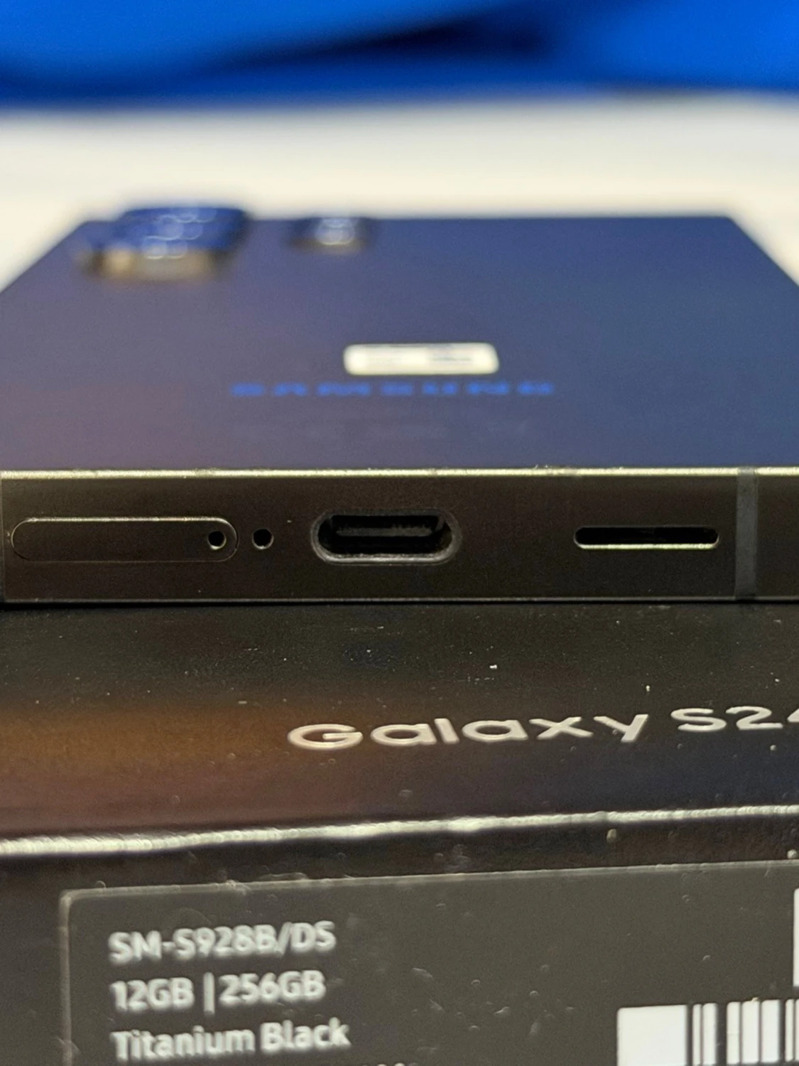 Samsung Galaxy S24 Ultra svart - 4