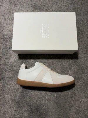 Maison Margiela Gats - 10/10 Kvalite, helt nya, skriv för fler frågor eller extra bilder, pris kan diskuteras🔥