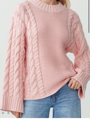 Ljusrosa  tröja - Supersöt ljusrosa stickad tröja från Gina som inte säljs längre🥰