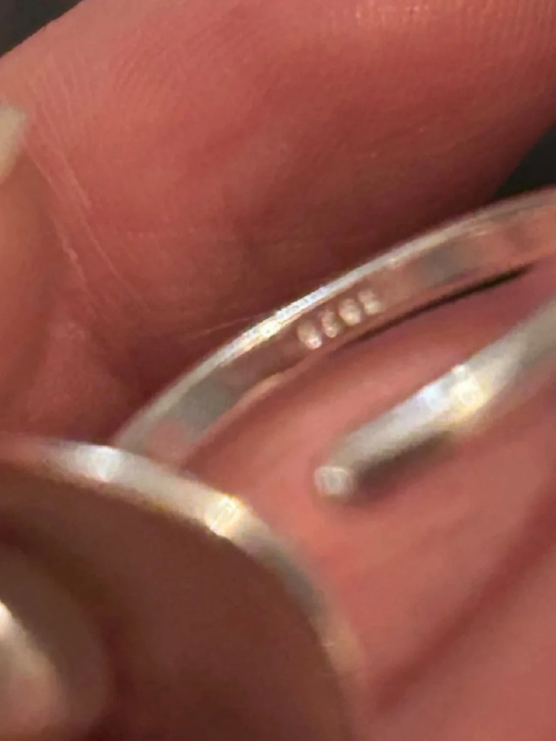 Silverring med pärldetalj - 1