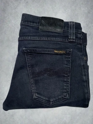 Nudie Jeans - Nudie jeans | färg: svart | skick: bra | storlek w29 L32 | skriv vid frågor | mvh 