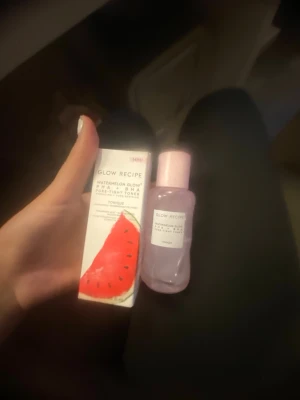 Glow recipe toner  - Jätte trevlig toner med vattenmelon extract! Hälften kvar för 100kr