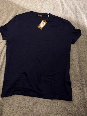 Stenströms T-shirt  - Stenströms T-shirt)ny pris 1199 mitt pris 899)