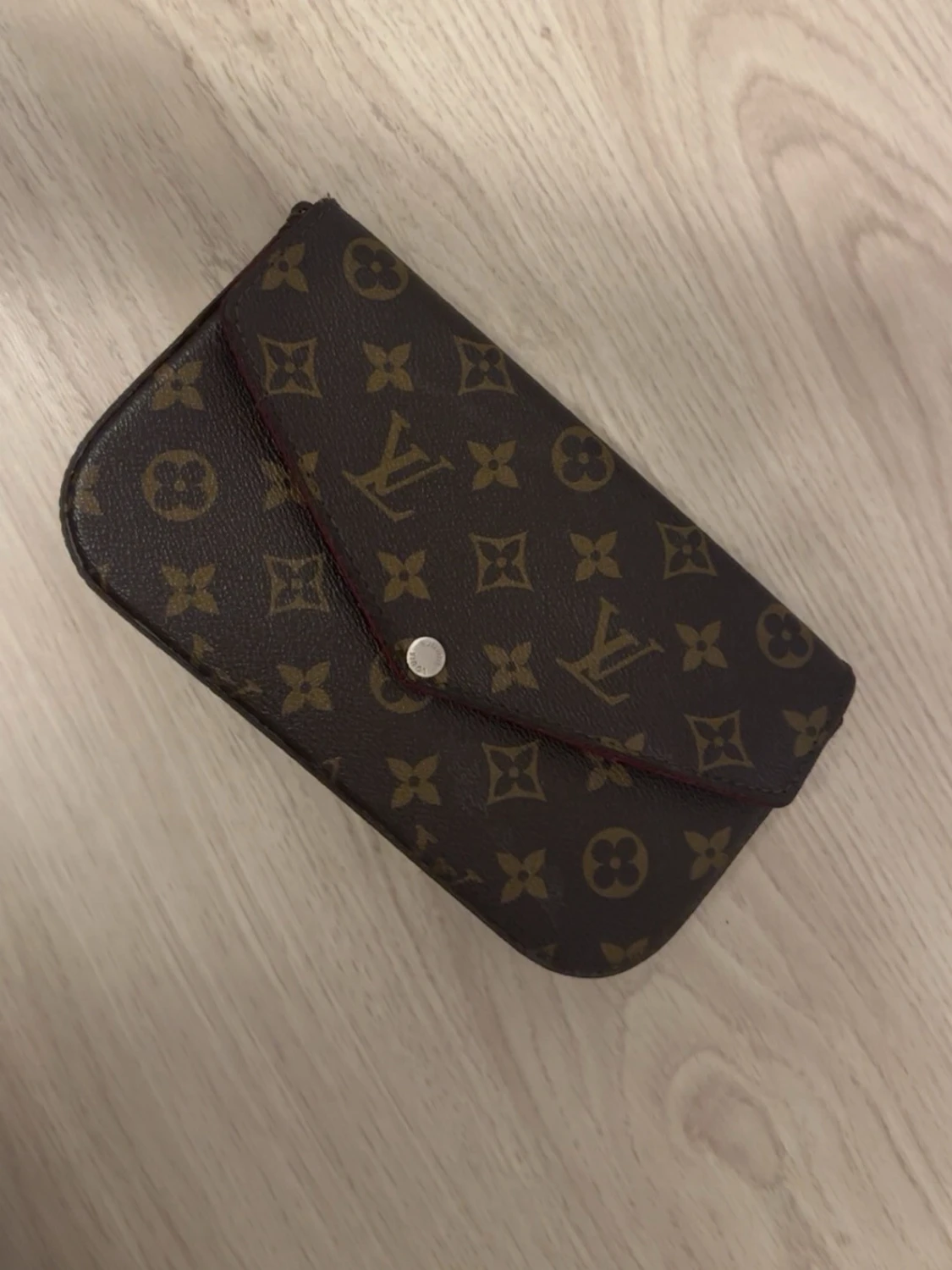 Louis Vuitton väska  - 1