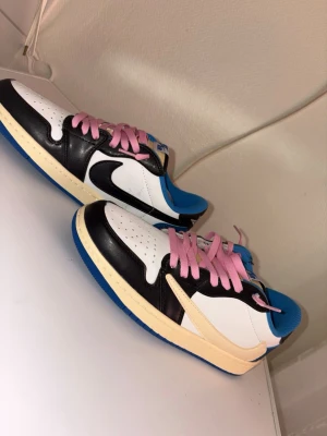 Nike Air Jordan 1 Low Travis Scott x Fragment Size 42 / 26,5cm without box❌📦 - Brand New Jordan 1 low Travis Scott x Fragment  Size 42 with extra laces without box ❌📦