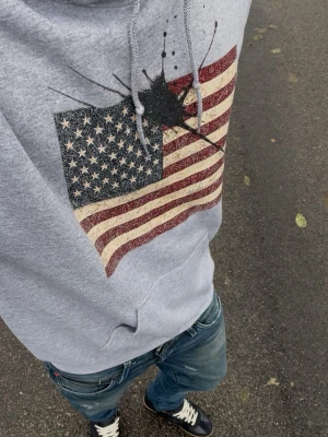 Concrete ink hoodie  - Nytt skick 