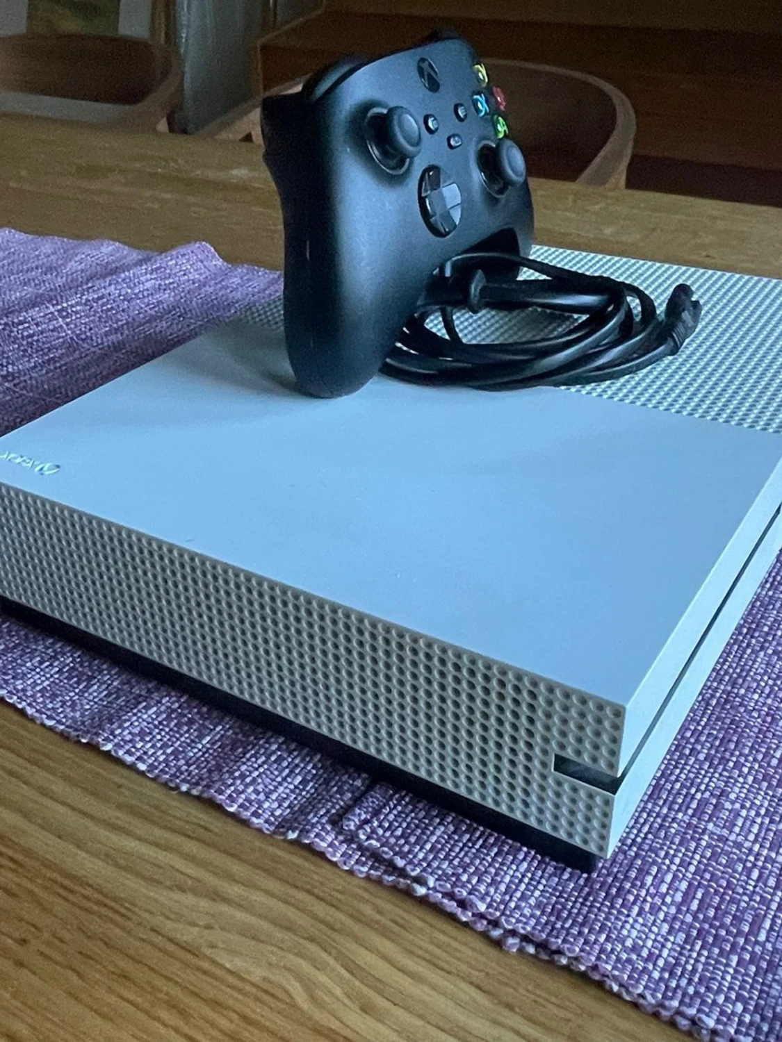 Xbox One S vit spelkonsol med kontroll - 2