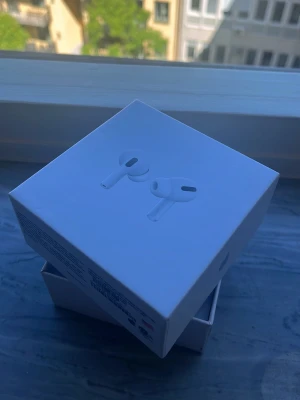 AirPod  - Hörlurar fina 