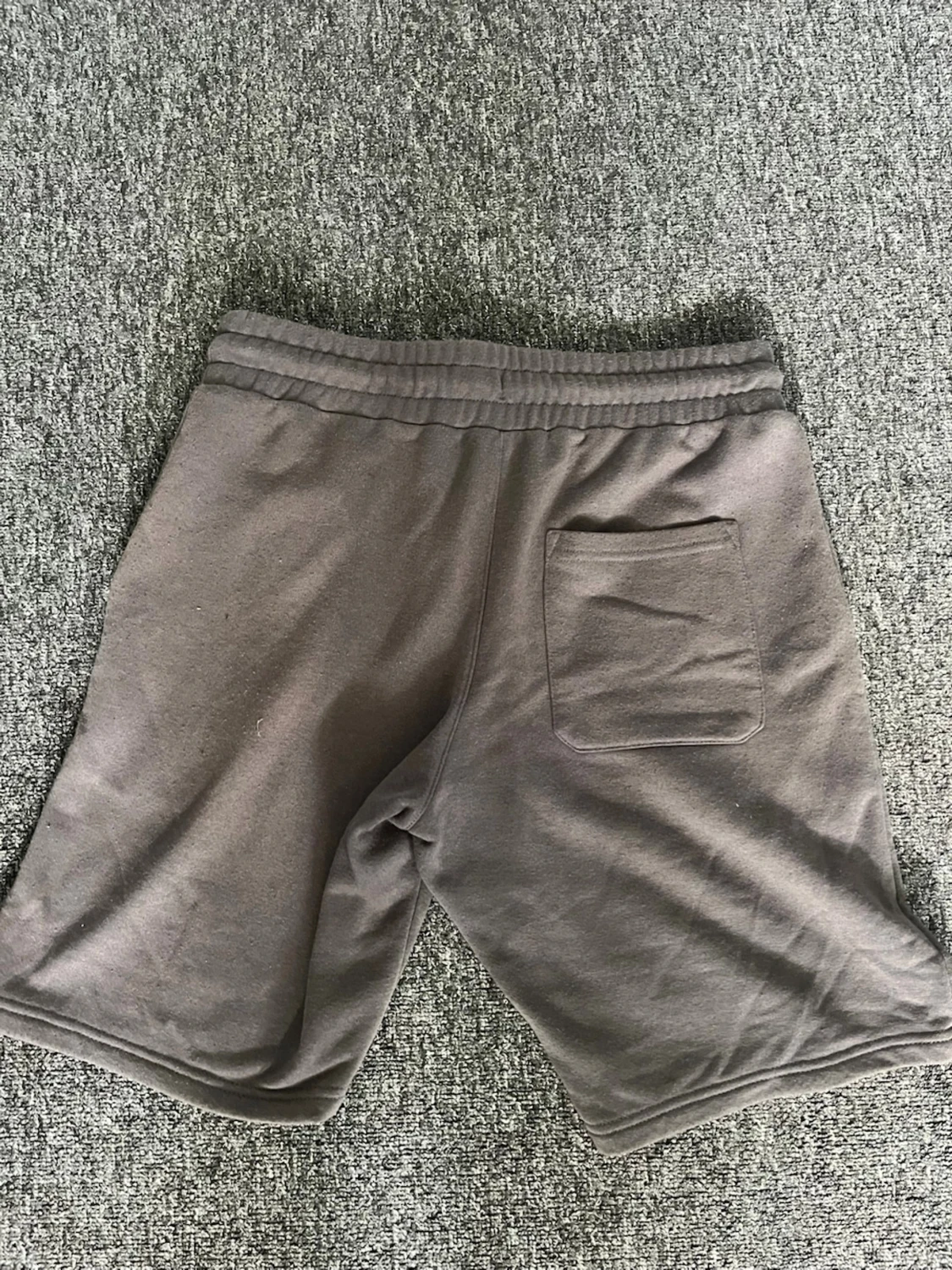 Grå sweatshorts från FSBN - 2