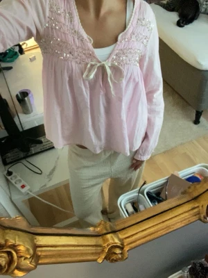 Blus från Odd Molly - Säljer min vintage blus från Odd Molly som fortfarande är i superfint skick!