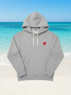CDG hoodie  - Säljer nu min cdg hoodie i färgen grå. Tröjan är i extremt bra skick och vid några funderingar är det bara att fråga 🫵✋