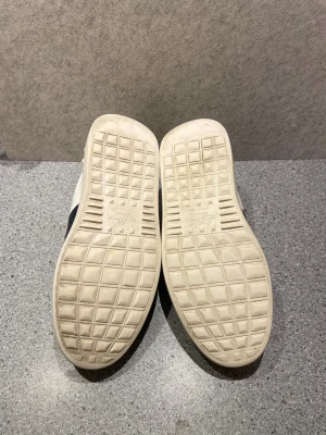 Valentino opens  - Säljer mina valentino opens då jag har vuxit ur dem, vid snabb affär kan dem fås till en billigare peng