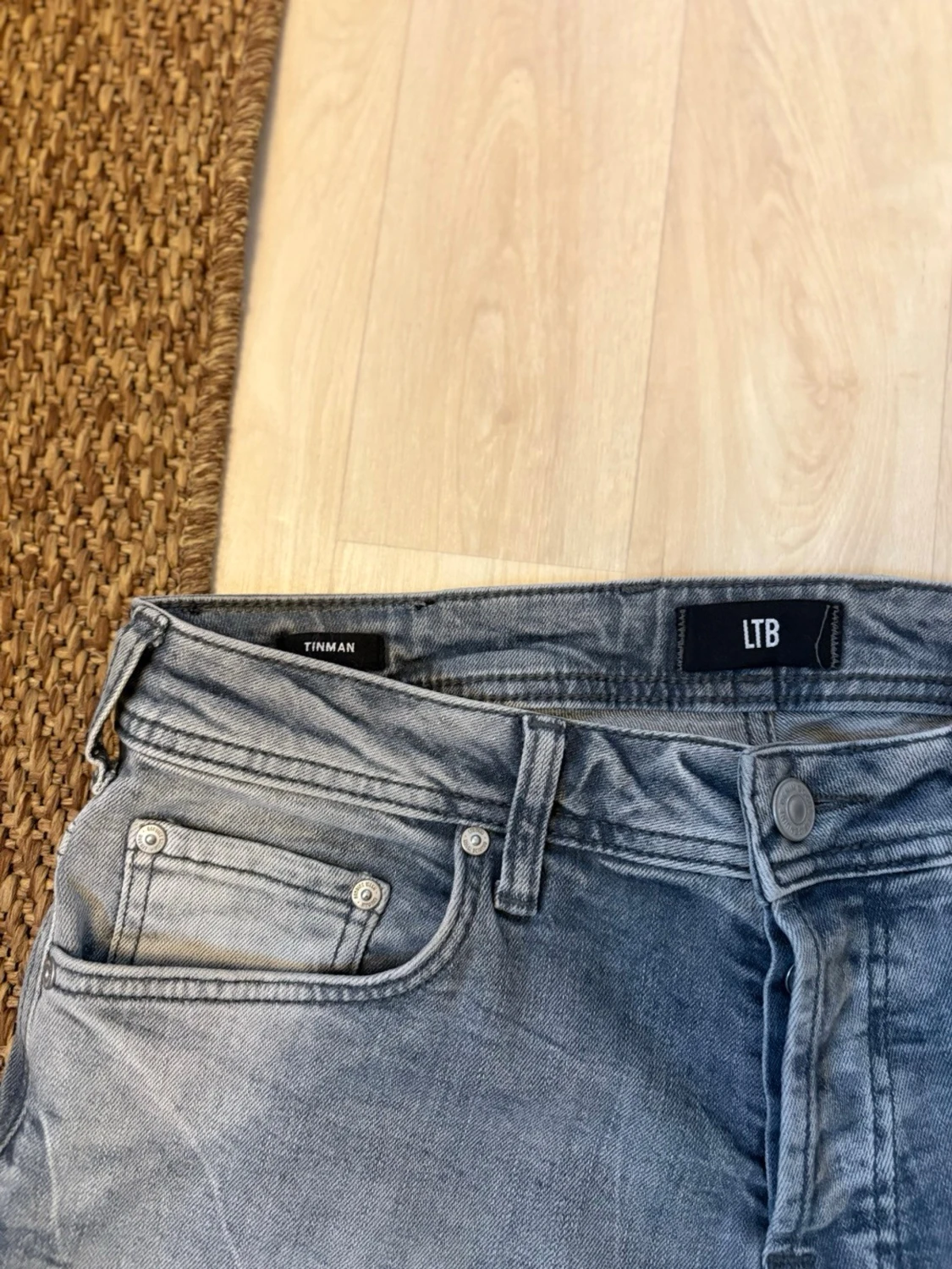 Grå bootcut jeans - 3