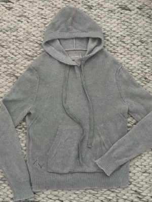 Zadig & Voltaire hoodie i 100% Kashmir  - Zadig & Voltaire hoodie i 100% Kashmir, storlek s 