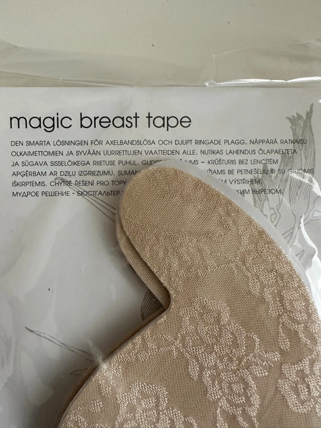 Magic breast tape i beige spets - NY i förpackning  - 2