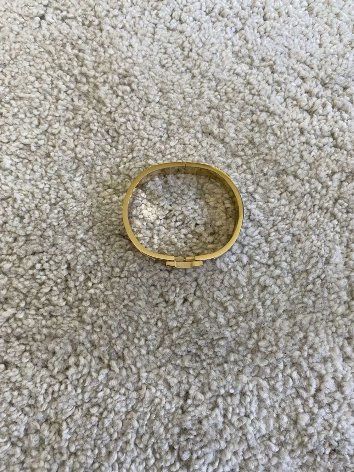 vitt och guldigt armband - 2