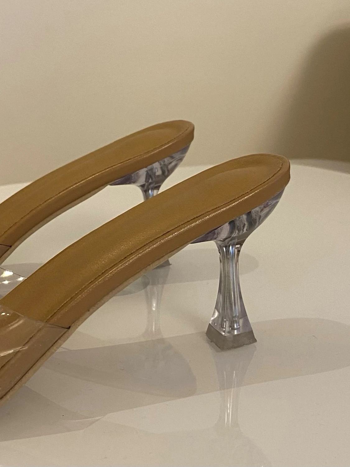 Genomskinliga klackar - 1