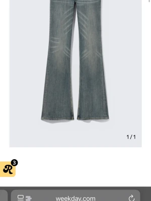 SÖKER - Letar efter dessa weekday jeans