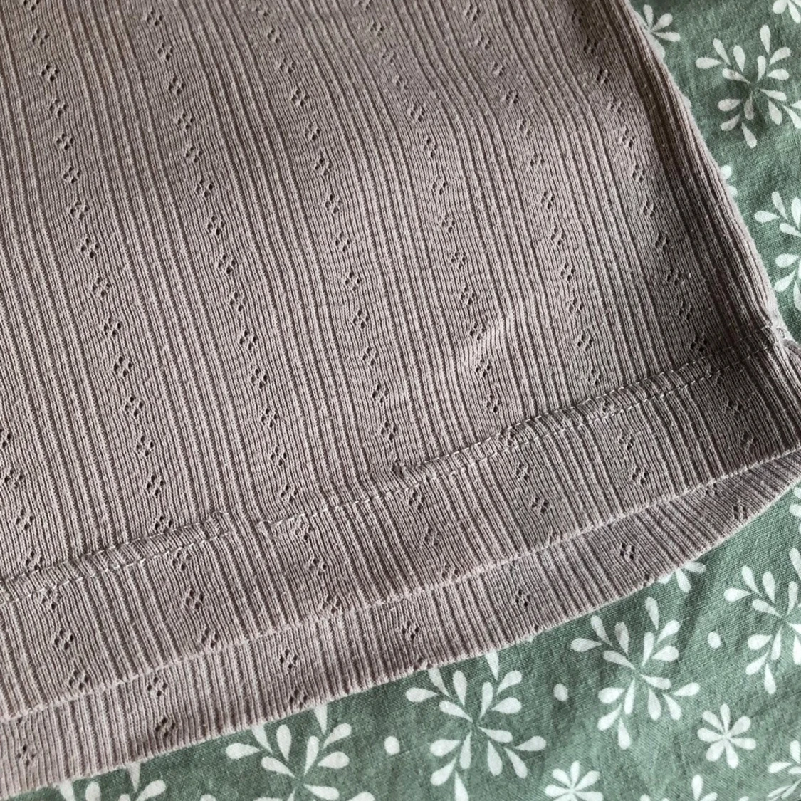 Mönstrad topp/ linne/ pointelle, y2k/ cyber/ alt/ coquette/ 2000tal/ 90tal/ 60tal/ 70tal - 6