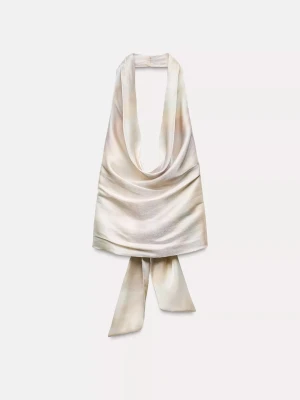 Champagnefärgad halterneck topp Zara - Snygg halterneck topp från Zara i skimrande champagnefärgat satinliknande material. Toppen har omlottkänsla med draperad framsida och knytband i ryggen.  Aldrig använd, i storlek Xs. Skriv för fler frågor, bilder eller förhandla om priset🩷